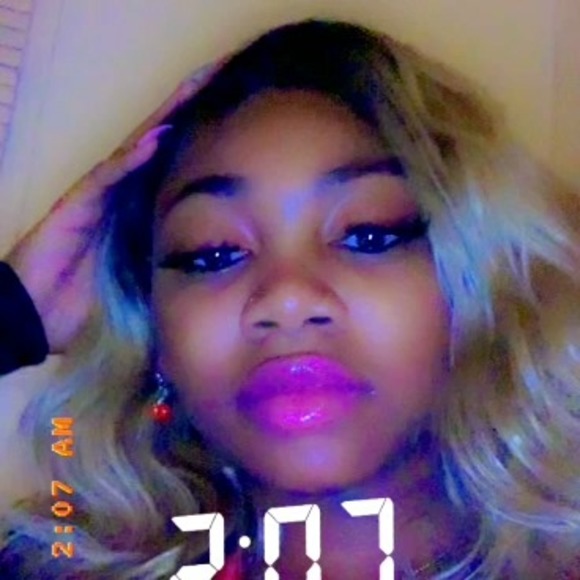 Meet your Posher, Nadiyaa - Picture 1 of 1